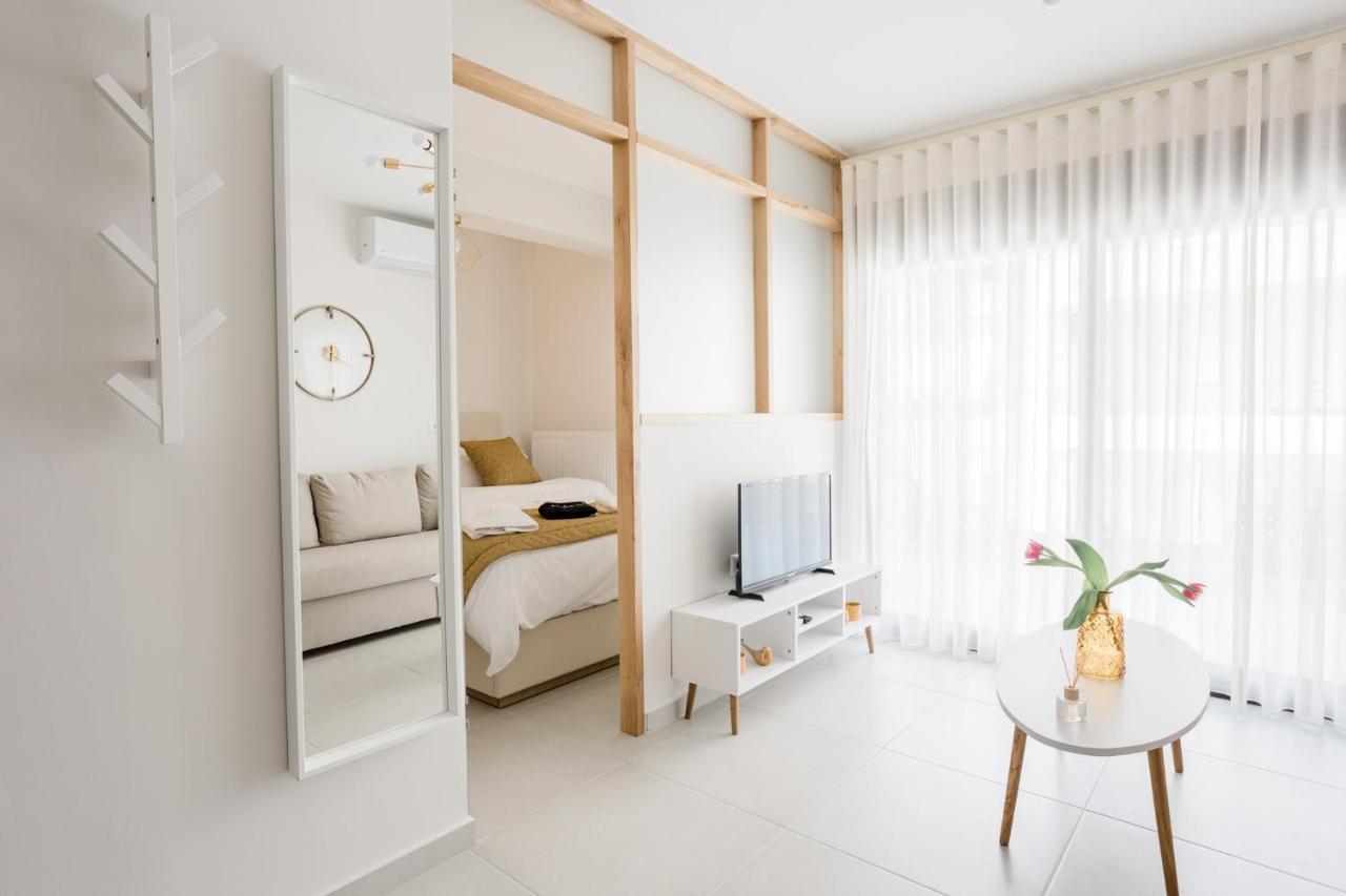 Estea Quality Living Volos Bagian luar foto