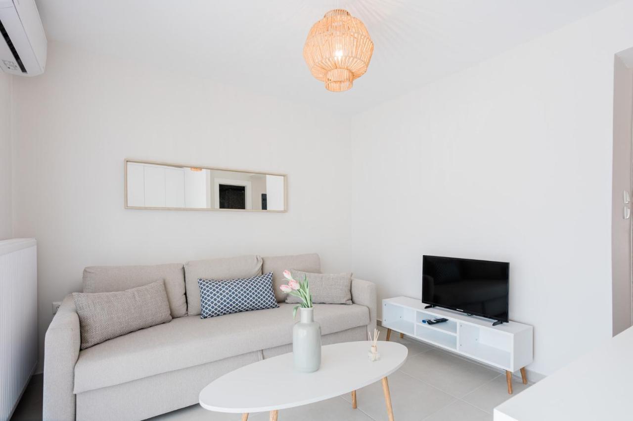 Estea Quality Living Volos Bagian luar foto
